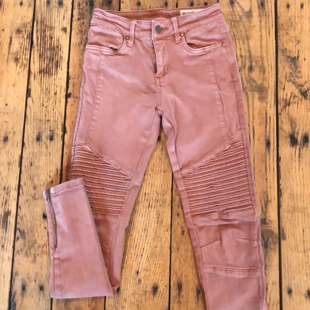 Moto Style Jeans